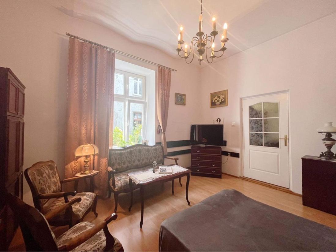 Vintage Kazimierz Apartment คราคูฟ ภายนอก รูปภาพ